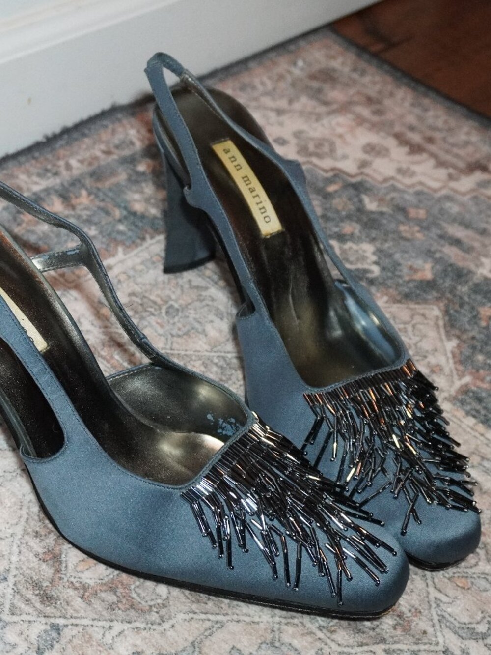 Ann Marino Pointed Toe Blue Beaded Kitten Heels 10M